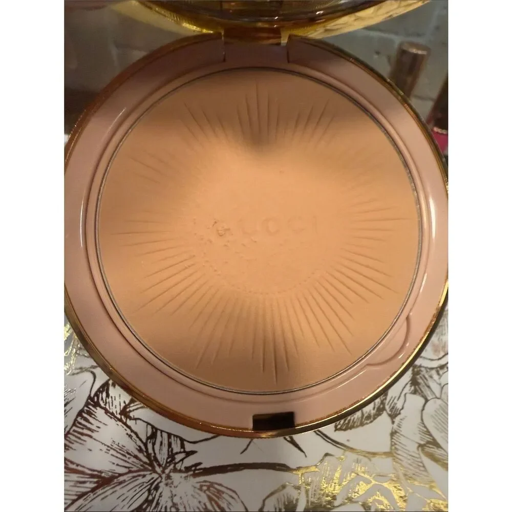 Gucci #3 Poudre De Beauté Mat Naturel Beauty Setting Powder